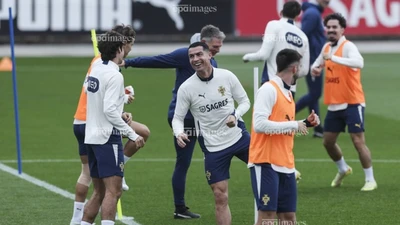 ‘Ronaldo phải đá tiếp, dù chỉ còn một chân hay phải bò trên sân’