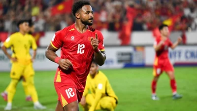 Bóng đá Malaysia hỗn loạn sau trận thua Việt Nam