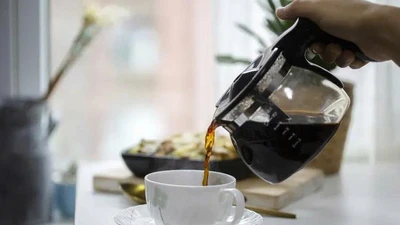 Não bộ thay đổi thế nào khi bạn uống caffeine mỗi ngày?