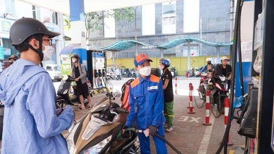 Nóng: Bộ Tài chính đề nghị giảm 50% thuế VAT, tiêu thụ đặc biệt cho xăng dầu
