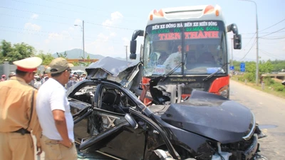 Hiện trường vụ tai nạn thảm khốc ở Đà Nẵng