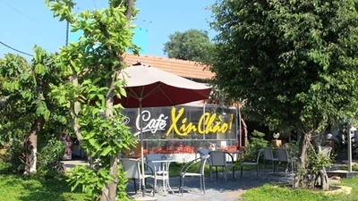 Chủ quán Xin chào được xin lỗi, bồi thường oan ra sao?