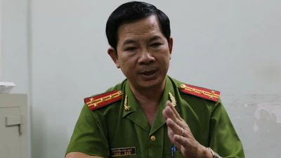 Đại tá Nguyễn Văn Quý mong chủ quán Xin Chào tha thứ