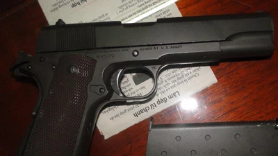 Truy tìm kẻ bán súng quân dụng cho đầu nậu ma túy