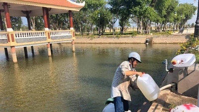 Người Tiền Giang khổ sở vì hạn mặn