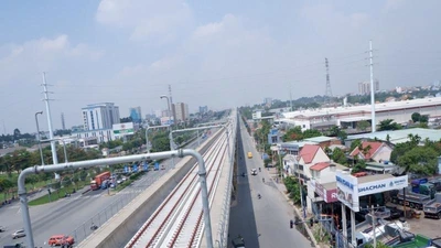 Cận cảnh tuyến metro số 1 đang dần về đích