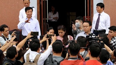 Hạn chế ghi âm, ghi hình tại phiên tòa để bảo vệ quyền con người