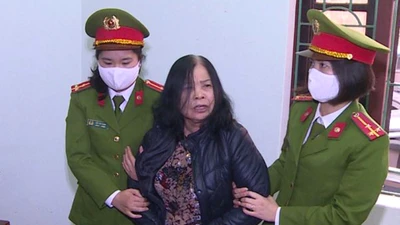 Lừa xin việc lấy gần 650 triệu đồng