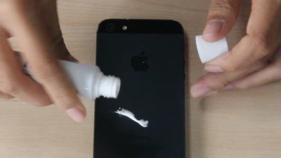 Công dụng không ngờ từ kem đánh răng và bàn chải