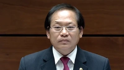 Bộ trưởng Trương Minh Tuấn nói về việc xử lý sim rác