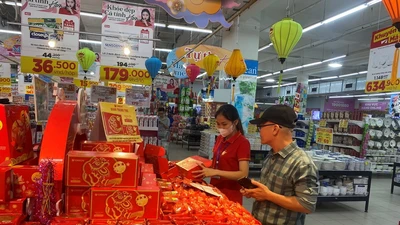 Bánh trung thu 'chân tình' hút khách trước thềm trung thu