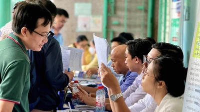 Lao động trung niên tại TP.HCM: Nhiều kinh nghiệm nhưng vẫn khó tìm việc