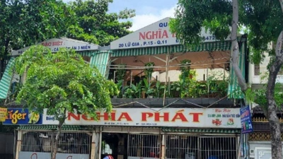 TP.HCM: Tạm thời phong tỏa quán ăn liên quan ca nghi COVID-19