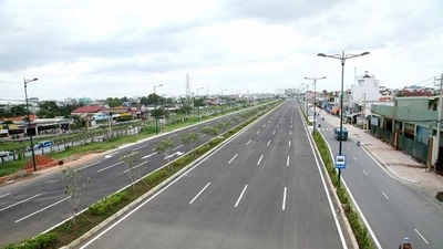 TP.HCM: Người dân hết 'chôn chân' trên đường Kha Vạn Cân