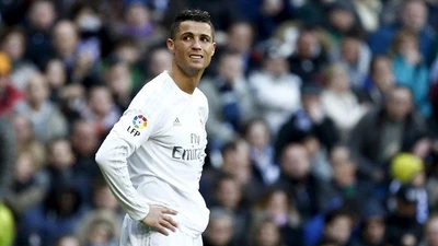 Gục ngã tại Bernabeu, Real 'đầu hàng' trong cuộc đua La Liga