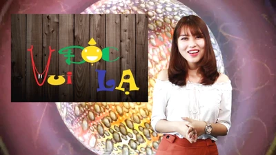 Vui độc lạ: Nhân viên mặc bikini bán hàng gây sốt mạng xã hội 