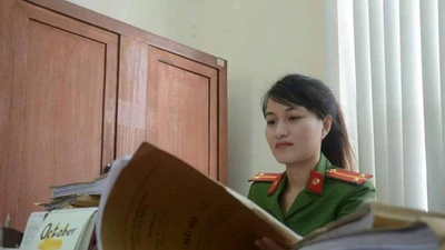 Nữ công an xinh đẹp tham gia triệt phá 20 vụ án ma túy