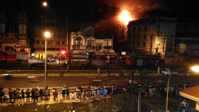 Cần Thơ: Người dân mất ngủ vì vụ cháy bùng phát trở lại