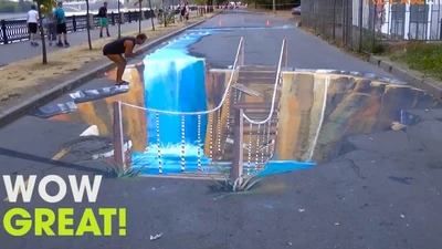 Nhiều người trố mắt khi tranh 3D xuất hiện trên phố