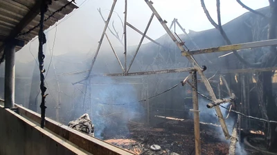 Cháy lớn tại quán lẩu dê ở Tiền Giang