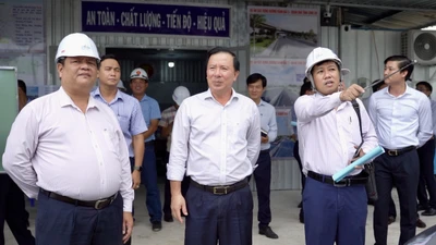 Chủ tịch UBND tỉnh Long An kiểm tra tiến độ thực hiện Đường Vành đai 3 - TPHCM 