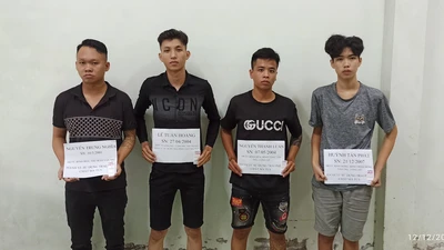 4 thanh niên đang “ phê” ma túy tại nhà trọ thì bị công an bắt quả tang