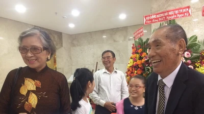 Chủ tịch nước chúc mừng sách của nhà giáo 'huyền thoại'