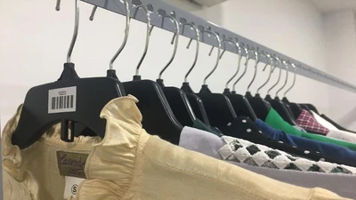 Những chuyện xúc động về 'tủ quần áo 0 đồng' mùa dịch 