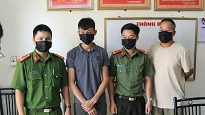 Khởi tố nhóm đưa người Trung Quốc nhập cảnh trái phép