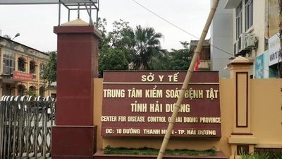 Công an khám nhà Giám đốc CDC Hải Dương thu giữ tài liệu gì?