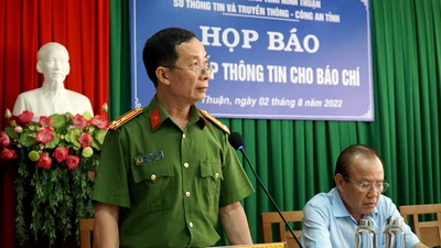 Vụ nữ sinh tử vong ở Ninh Thuận: Tài xế nghe điện thoại, chuyển làn không an toàn, nữ sinh đi đúng luật