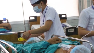 Hãy nhìn về phía khác để thấy ngành y rất đẹp