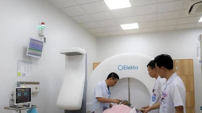 Người mẹ ung thư sẵn sàng mất trí nhớ để sinh con