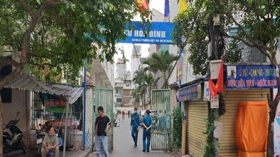 TP.HCM: Cách ly chung cư Hòa Bình với 1.000 dân