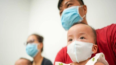 Song Nhi chuẩn bị xuất viện về nhà