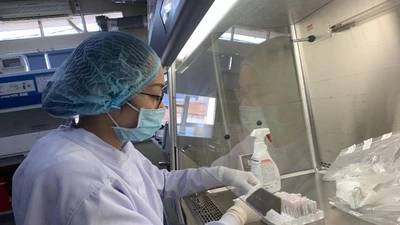 Chủ quán bánh canh ở quận 3 nhiễm virus biến chủng Anh