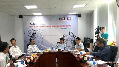 Cạnh tranh taxi: Cần sự công bằng, bình đẳng