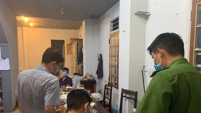 Đắk Lắk: Lập biên bản các nhân viên công ty tụ tập ăn nhậu 