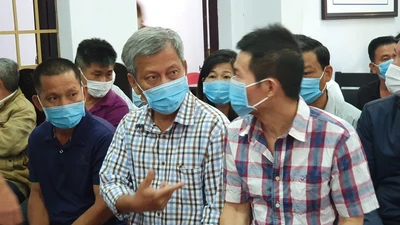 Bắt đầu xét xử 'trùm' xăng giả Trịnh Sướng cùng 38 đồng phạm