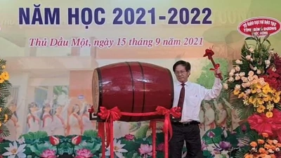 Hơn 500.000 học sinh tại Bình Dương tham dự lễ khai giảng trực tuyến