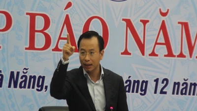 Vì sao Đà Nẵng muốn làm hầm qua sông Hàn?