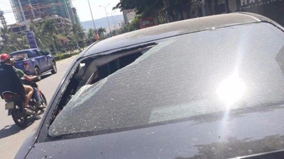 Hàng loạt ô tô người dân Đà Nẵng bị kẻ xấu đập phá