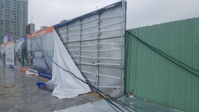 Đà Nẵng thiệt hại nặng sau cơn mưa lớn