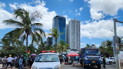 1 nữ du khách bị xe tải va chạm, tử vong trên đường biển