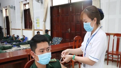 Tiêm vaccine COVID-19 cho Bộ đội Biên phòng An Giang