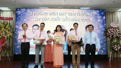 Trao giải 3 cây bút xuất sắc báo Pháp Luật TP.HCM năm 2020