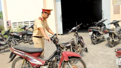 CSGT TP.HCM sẽ ra quân xử phạt xe hết đát. Ảnh: LÊ THOA