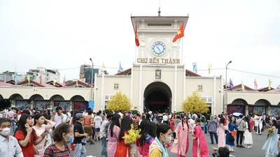 TP.HCM siết chặt kỷ cương công vụ dịp Tết, không tặng quà cấp trên