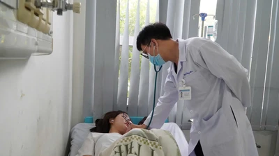 Số ca nghi ngộ độc sau ăn bánh mì ở phường Vũng Tàu lên đến 54 người