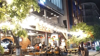 Đà Nẵng: Cửa hàng, quán nhậu độc chiếm vỉa hè